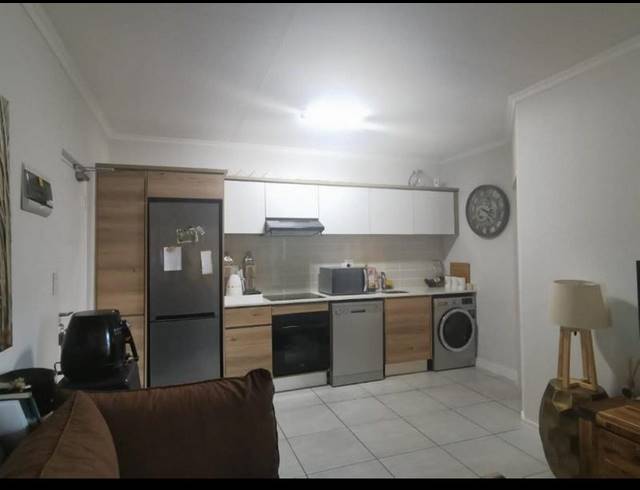 1 BEDROOM PROPERTY TO RENT IN WATERFALL